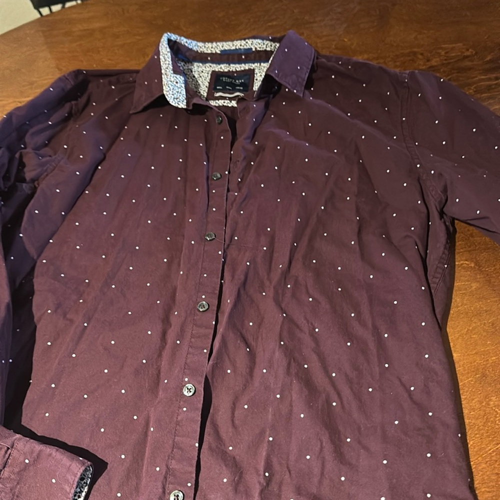 Burgundy shirt with dots